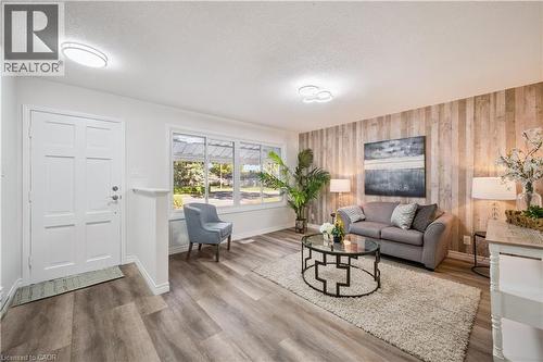 179 Traynor Avenue, Kitchener, ON - Indoor Photo Showing Living Room