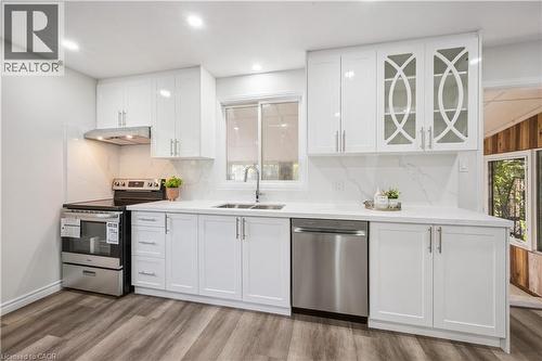 179 Traynor Avenue, Kitchener, ON - Indoor Photo Showing Kitchen With Double Sink With Upgraded Kitchen