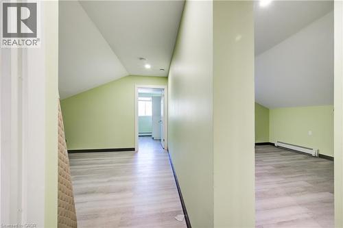 5 Front Street, London, ON - Indoor Photo Showing Other Room