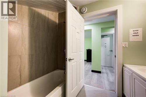 5 Front Street, London, ON - Indoor