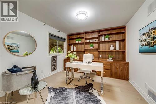 Office area with light wood-style flooring and baseboards - 170 Cavendish Court, Oakville, ON - Indoor Photo Showing Office
