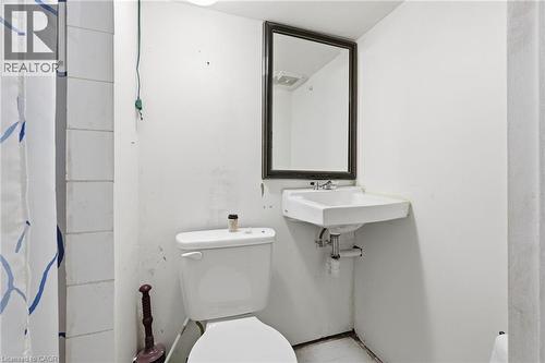 39 Burlington Street E, Hamilton, ON - Indoor Photo Showing Bathroom