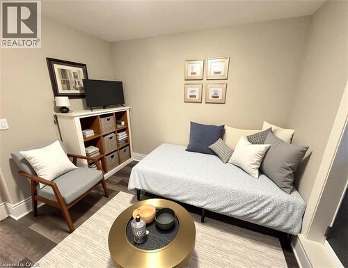 691 Wilson Street, Hamilton, ON - Indoor Photo Showing Bedroom