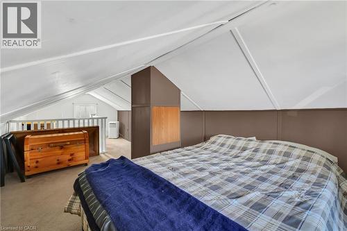 104 Southworth Street, Welland, ON - Indoor Photo Showing Bedroom