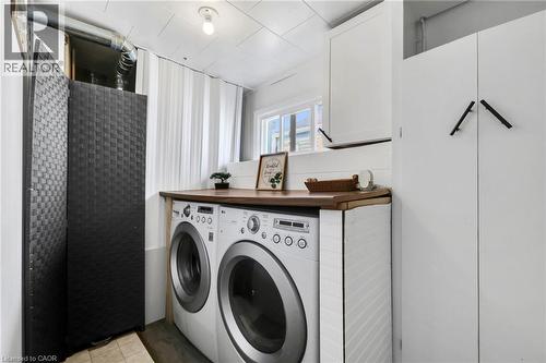 104 Southworth Street, Welland, ON - Indoor Photo Showing Laundry Room
