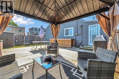 104 Southworth Street, Welland, ON - Outdoor With Deck Patio Veranda