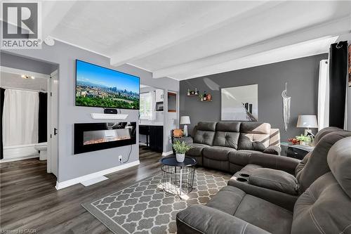 104 Southworth Street, Welland, ON - Indoor Photo Showing Living Room With Fireplace