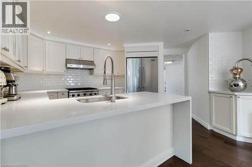 232 Paris Road E, Brantford, ON - Indoor Photo Showing Kitchen With Double Sink With Upgraded Kitchen