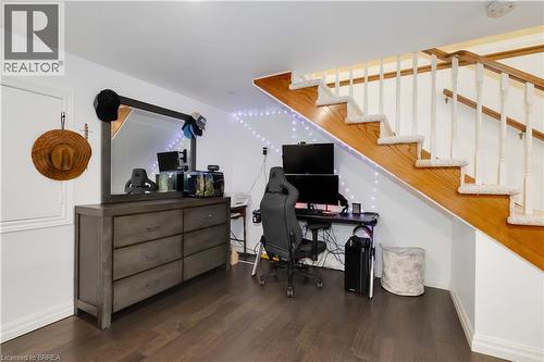 232 Paris Road E, Brantford, ON - Indoor Photo Showing Other Room