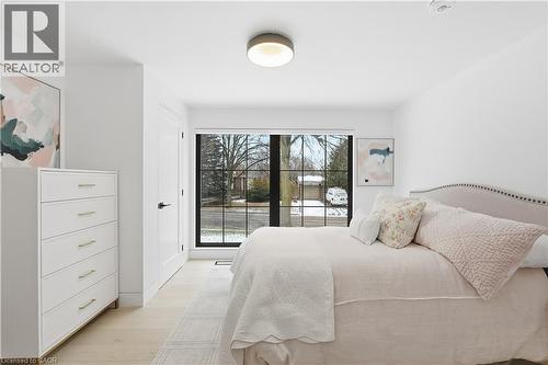 5135 Mulberry Drive, Burlington, ON - Indoor Photo Showing Bedroom