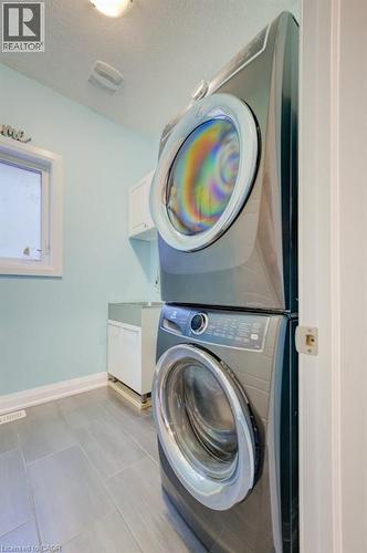 43 Greyhawk Street, Kitchener, ON - Indoor Photo Showing Laundry Room