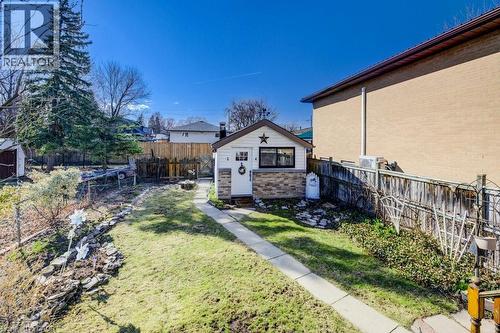 458 Upper Wentworth Street, Hamilton, ON - Outdoor