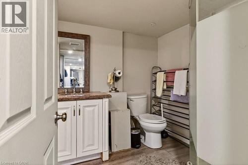 163 Hope Avenue, Hamilton, ON - Indoor Photo Showing Bathroom