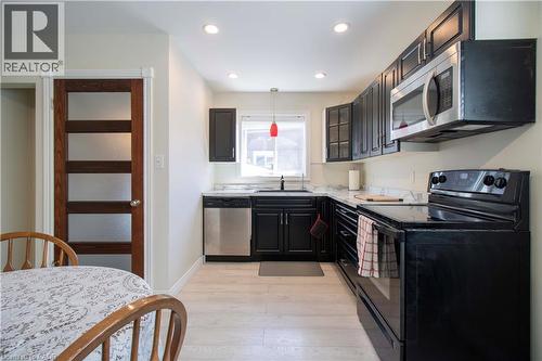 187 Clover Place, Kitchener, ON - Indoor Photo Showing Kitchen