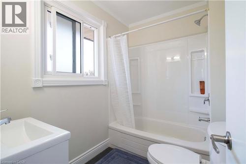 187 Clover Place, Kitchener, ON - Indoor Photo Showing Bathroom