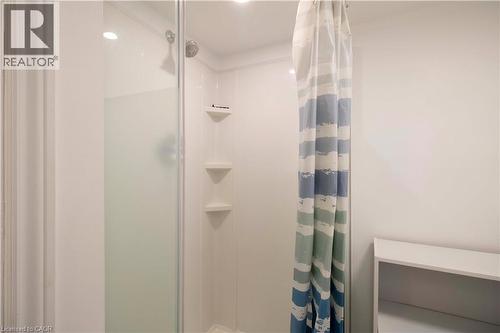 187 Clover Place, Kitchener, ON - Indoor Photo Showing Bathroom