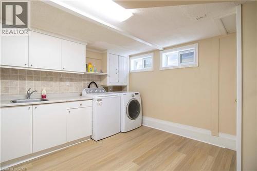 187 Clover Place, Kitchener, ON - Indoor Photo Showing Laundry Room