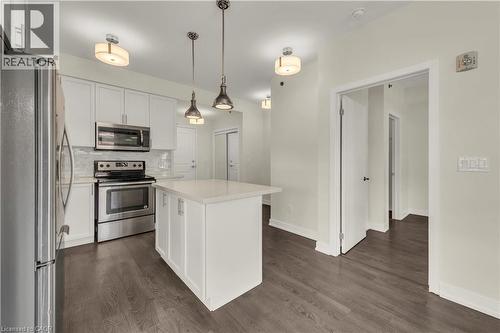 2486 Old Bronte Road Unit# 520, Oakville, ON - Indoor Photo Showing Kitchen With Stainless Steel Kitchen With Upgraded Kitchen