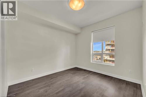 2486 Old Bronte Road Unit# 520, Oakville, ON - Indoor Photo Showing Other Room