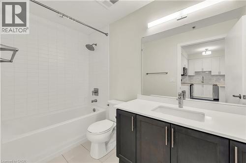 2486 Old Bronte Road Unit# 520, Oakville, ON - Indoor Photo Showing Bathroom