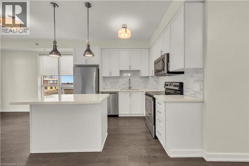 2486 Old Bronte Road Unit# 520, Oakville, ON - Indoor Photo Showing Kitchen With Stainless Steel Kitchen With Upgraded Kitchen