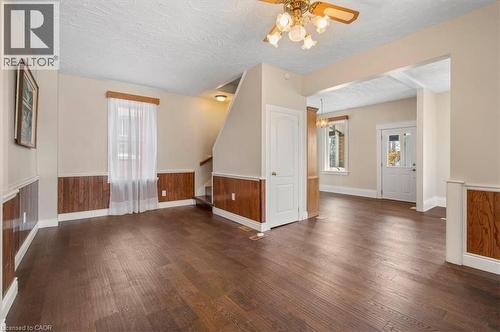 136 Wellington Street N, Kitchener, ON - Indoor Photo Showing Other Room