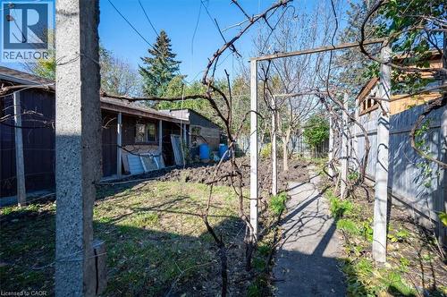 136 Wellington Street N, Kitchener, ON - Outdoor