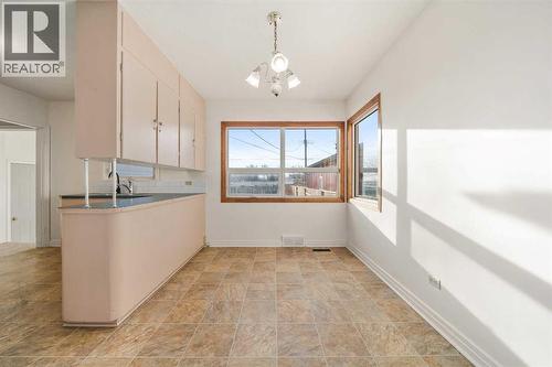 405 8 Avenue E, Bow Island, AB - Indoor