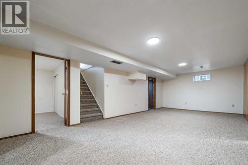 405 8 Avenue E, Bow Island, AB - Indoor Photo Showing Basement