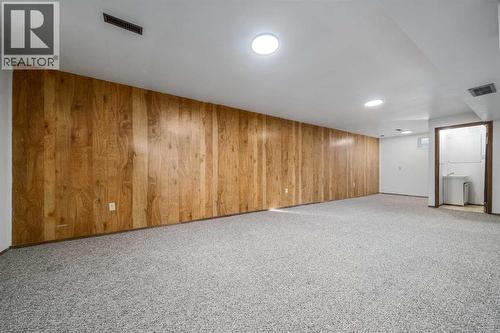 405 8 Avenue E, Bow Island, AB - Indoor