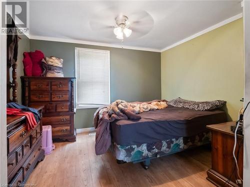 567 Killaly St Street E, Port Colborne, ON - Indoor Photo Showing Bedroom