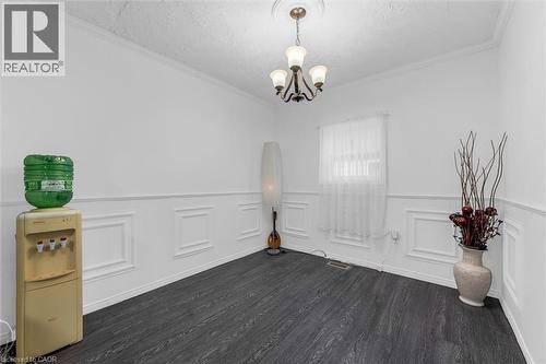 143 Walter Avenue S, Hamilton, ON - Indoor Photo Showing Other Room