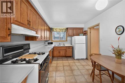 Appliances included.  Gas stove. - 59 Cloke Court, Hamilton, ON - Indoor Photo Showing Kitchen With Double Sink