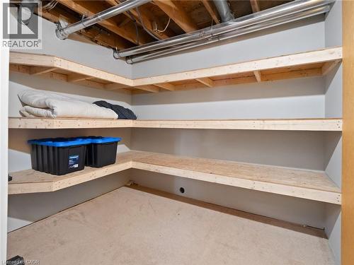 105 Calla Terrace, Welland, ON - Indoor Photo Showing Other Room