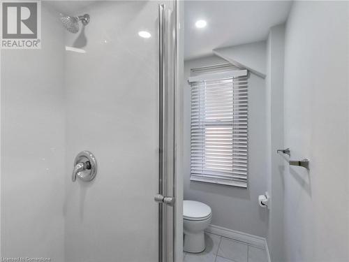 51 Augusta Street, Hamilton, ON - Indoor Photo Showing Bathroom