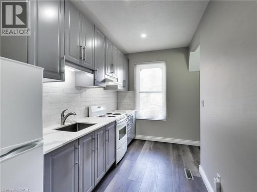 51 Augusta Street, Hamilton, ON - Indoor Photo Showing Kitchen