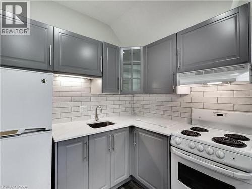 51 Augusta Street, Hamilton, ON - Indoor Photo Showing Kitchen