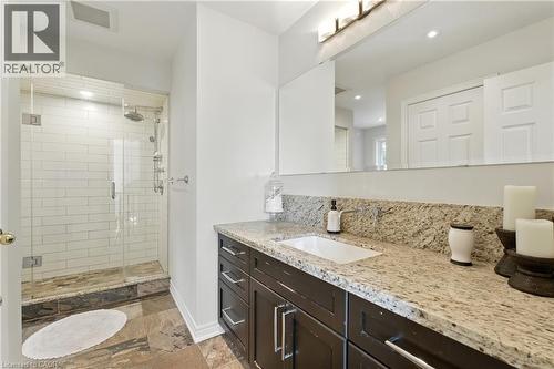 2139 Bushtrail Court, Burlington, ON - Indoor Photo Showing Bathroom