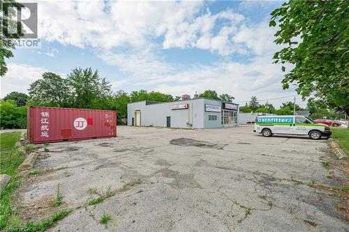 8 Oxford Street, Cambridge, ON 