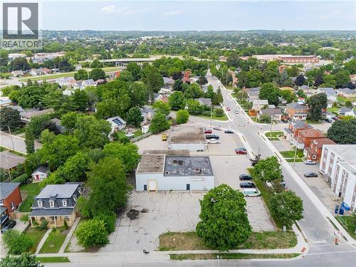 8 Oxford Street, Cambridge, ON 