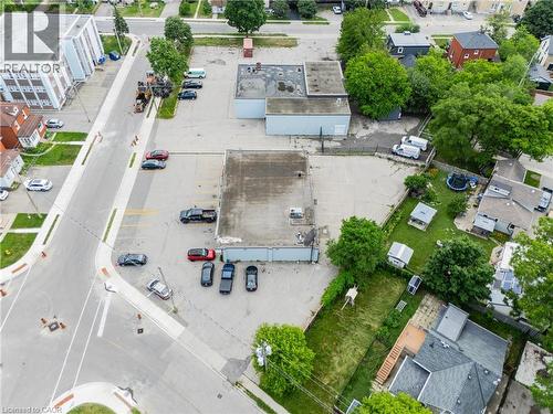 8 Oxford Street, Cambridge, ON 