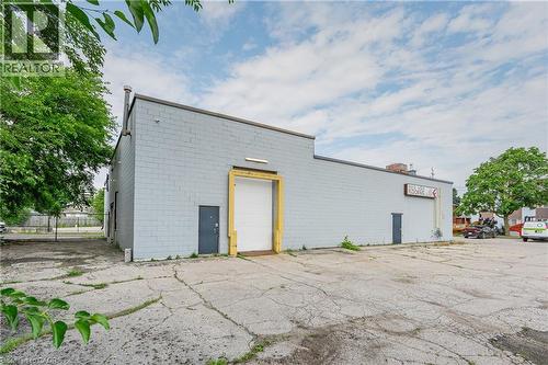 8 Oxford Street, Cambridge, ON 