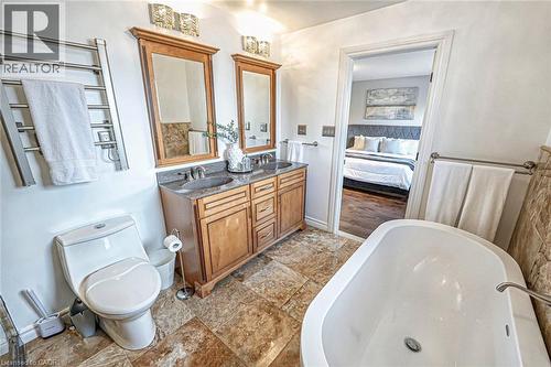 2344 Kenbarb Road, Mississauga, ON - Indoor Photo Showing Bathroom