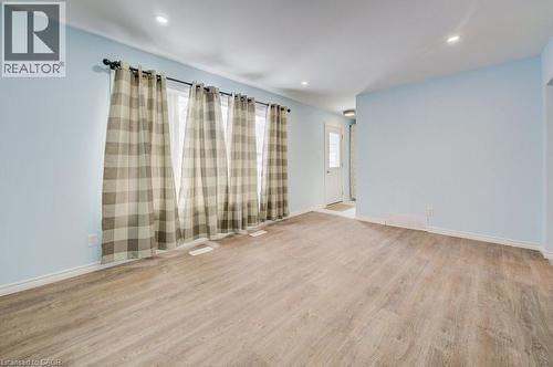 33 Garland Crescent, London, ON - Indoor Photo Showing Other Room