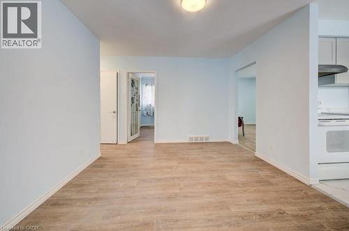 33 Garland Crescent, London, ON - Indoor