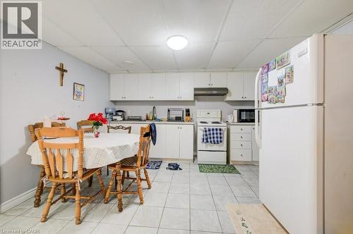 33 Garland Crescent, London, ON - Indoor