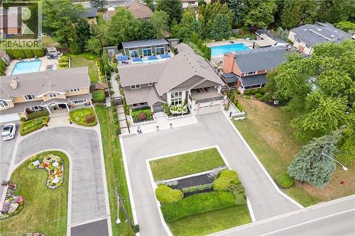 Aerial view of residential area with a pool - 404 Mountain Brow Boulevard E, Hamilton, ON - Outdoor With View