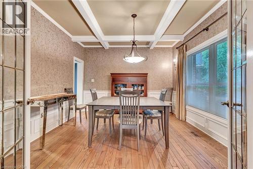 22 Deerpath Court, Cambridge, ON - Indoor Photo Showing Dining Room