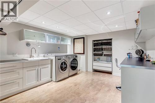 22 Deerpath Court, Cambridge, ON - Indoor Photo Showing Laundry Room