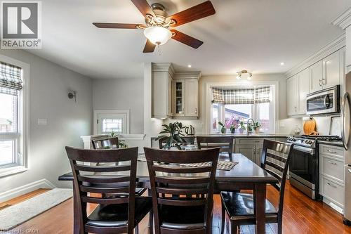 22 Redwing Road, Hamilton, ON - Indoor Photo Showing Dining Room